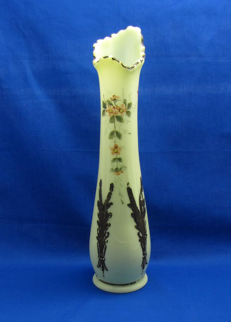 Heisey #1280 Winged Scroll Vase, Ivorina Verde, floral, 1898-1904