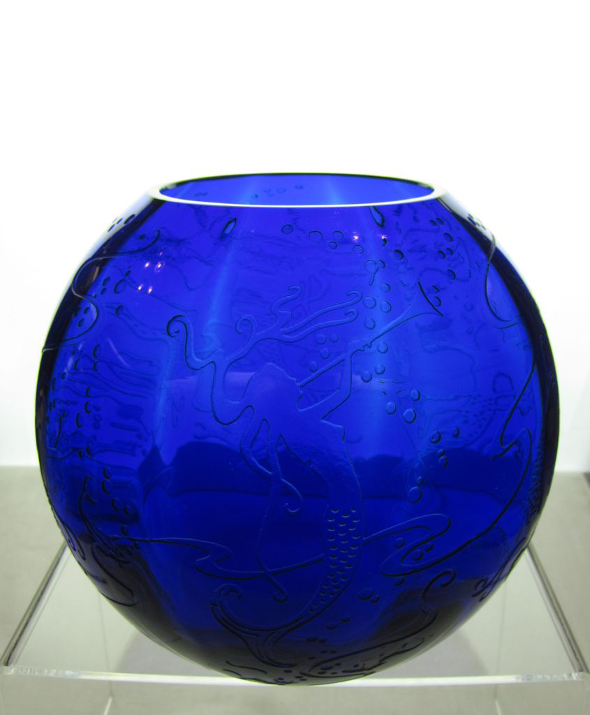 Heisey #4045 Ball Vase, 7 inch, wide optic, Cobalt with #469 Mermaids d