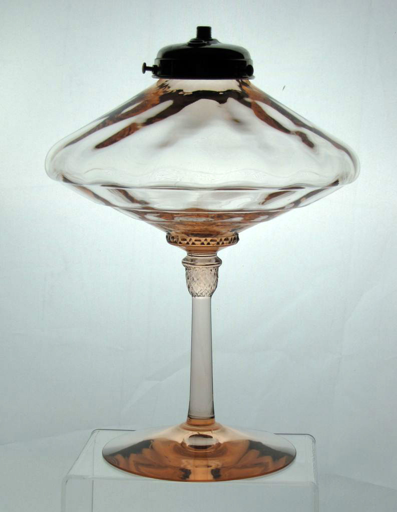 Heisey #4262 Charter Oak Water Lamp, 10 inch, Diamond Optic, Flamingo,