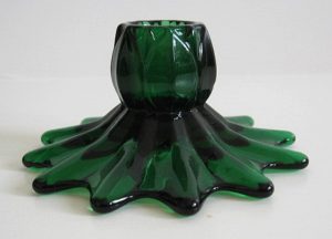HCA Lotus candlestick, green