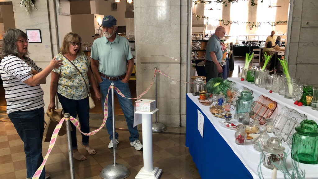 Heisey Annual Convention